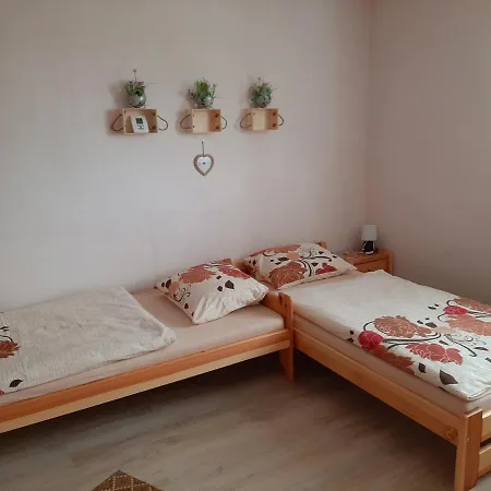 بيت للعطل House Hanka, High Tatras *